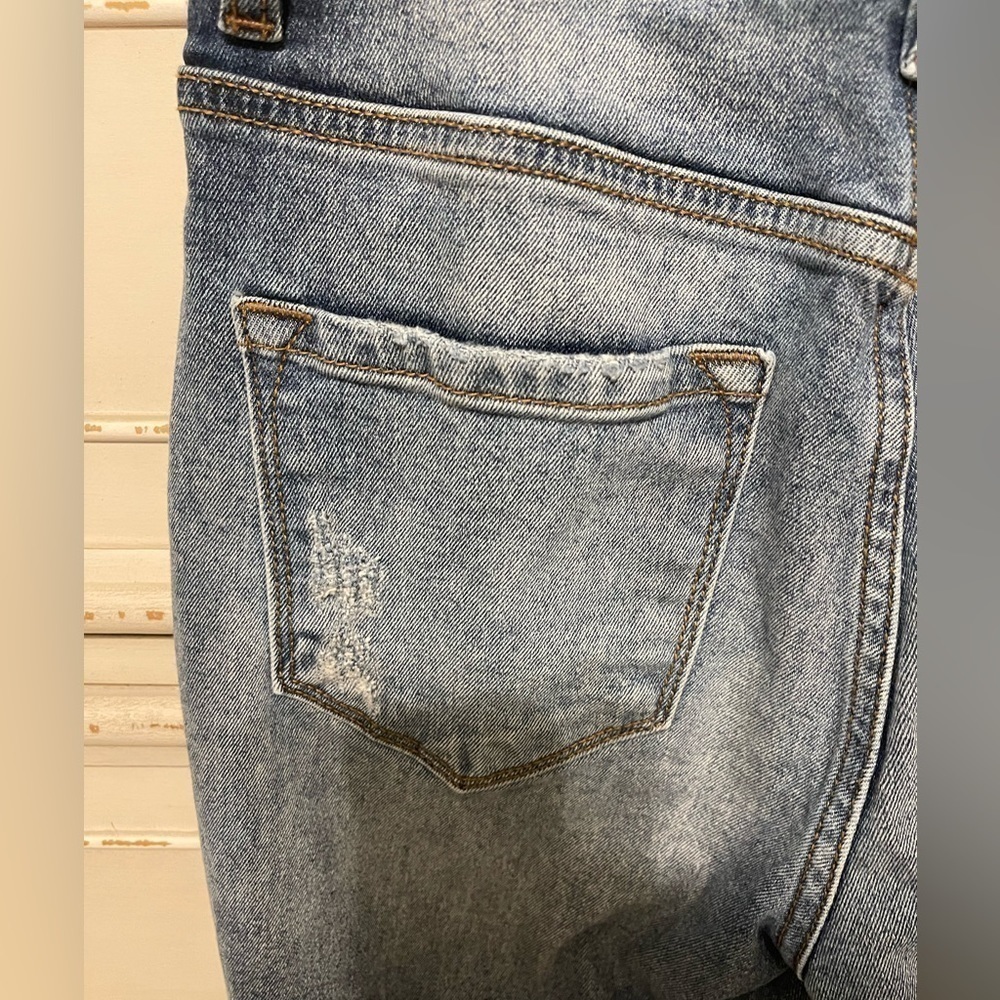Kancan Distressed Jeans - Picture 7 of 9